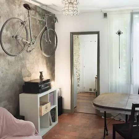 Tour de France historique et châteaux de Loire Orléans Extérieur photo