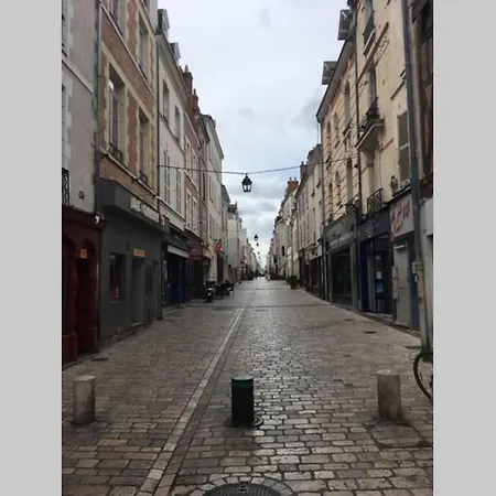 Tour de France historique et châteaux de Loire Orléans Extérieur photo
